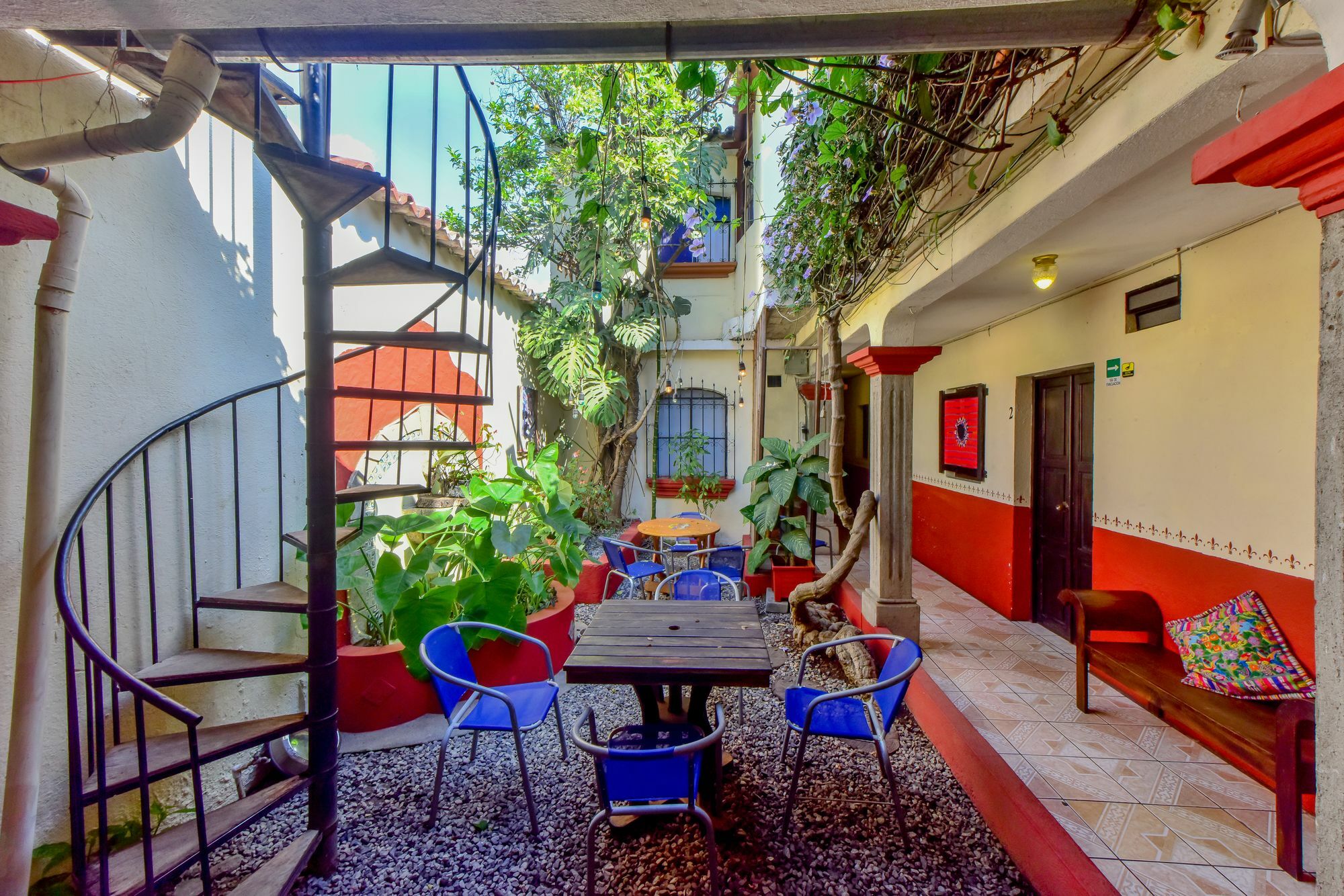Posada De San Carlos La Calzada Antigua Exteriör bild